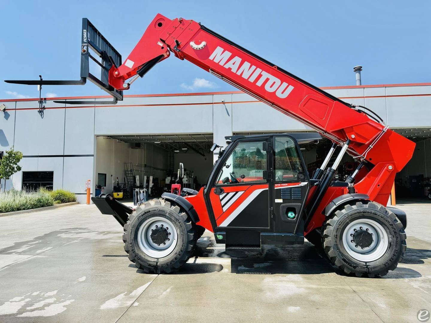 2025 Manitou MTA1055