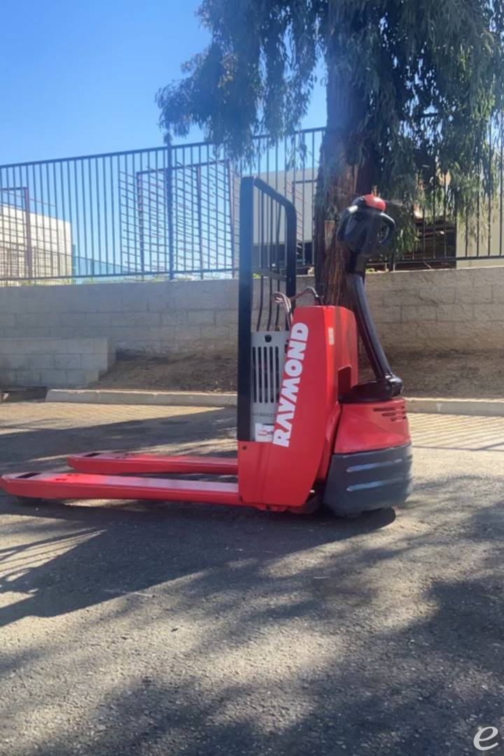 2015 Raymond 102T-F45L Electric For...