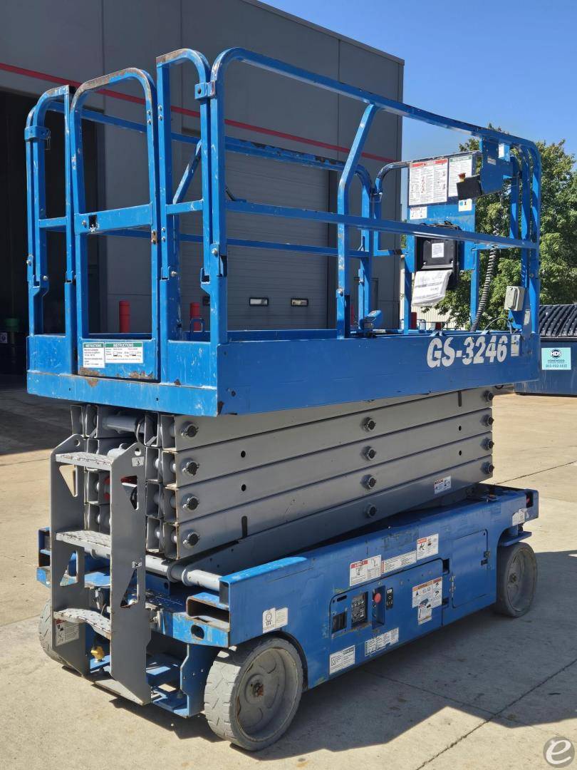 2018 Genie GS3246