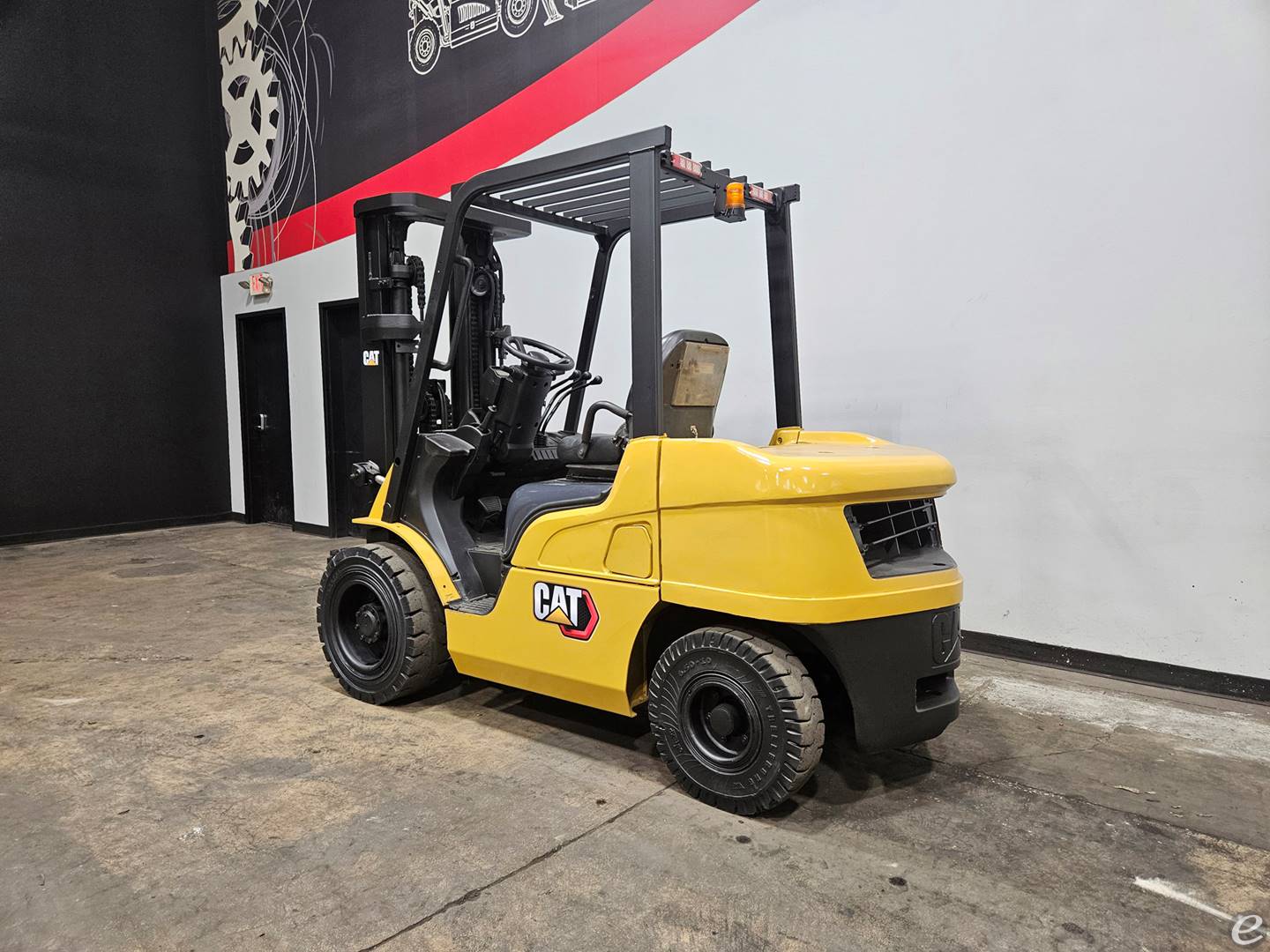2016 Cat DP30N