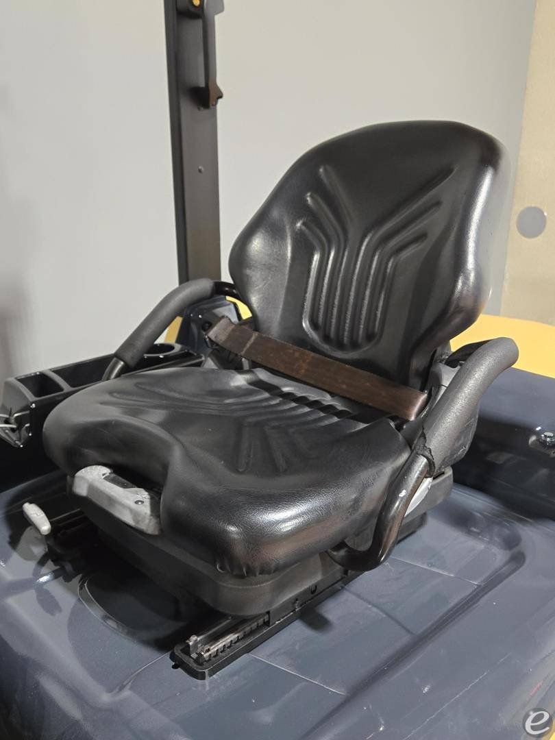 2020 Mitsubishi FD25N