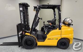 2026 Hyundai 35LN-9A