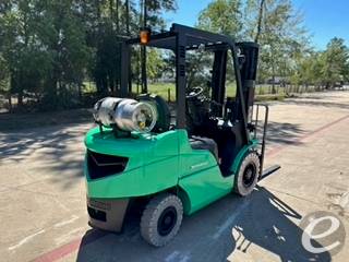 2013 Mitsubishi FG25N