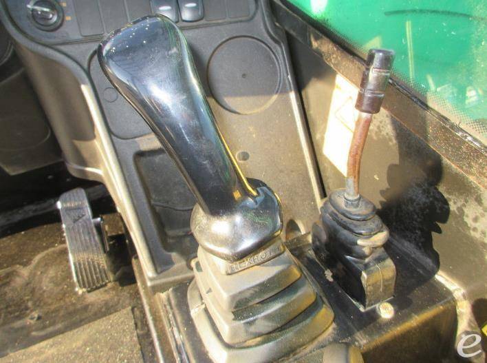 2015 JCB 512-56
