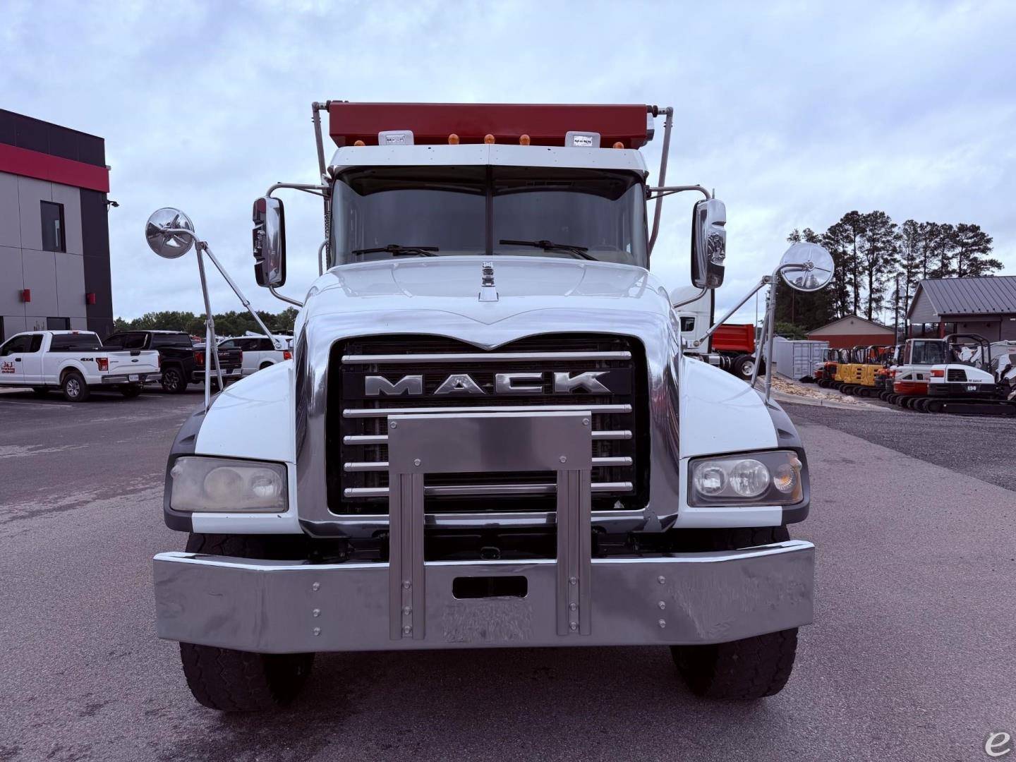 2020 Mack GRANITE 64FR