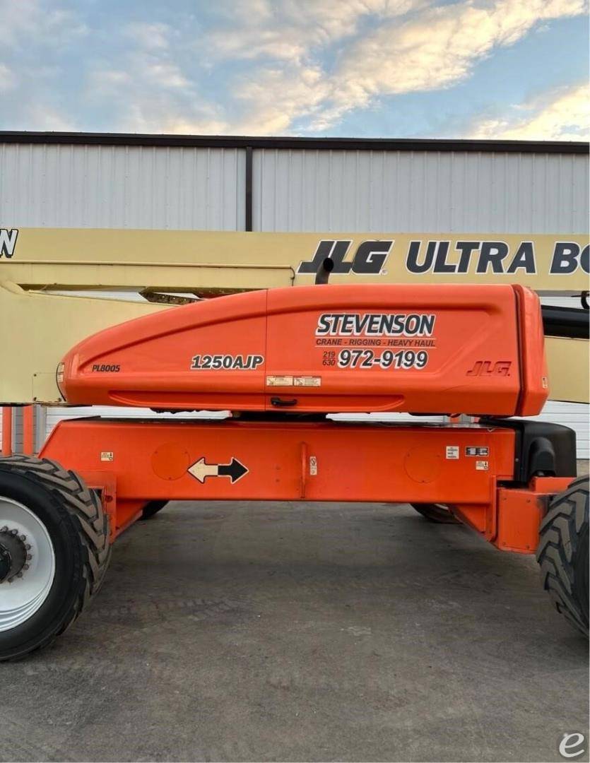 2015 JLG 1250AJP