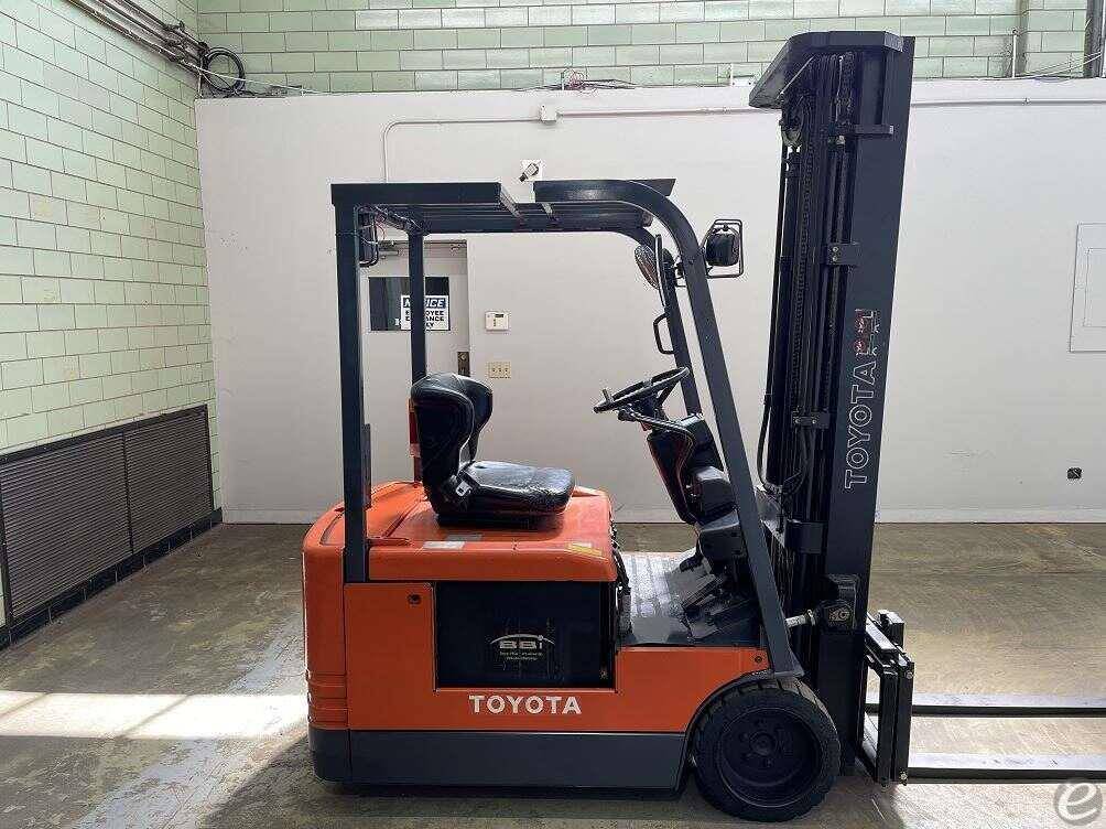 2000 Toyota 5FBE15 Electric Forklif...
