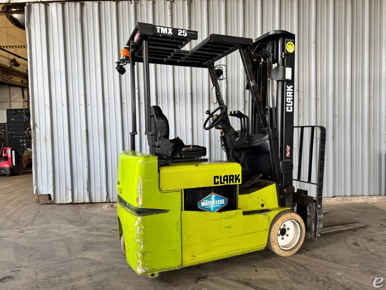 2016 Clark TMX25