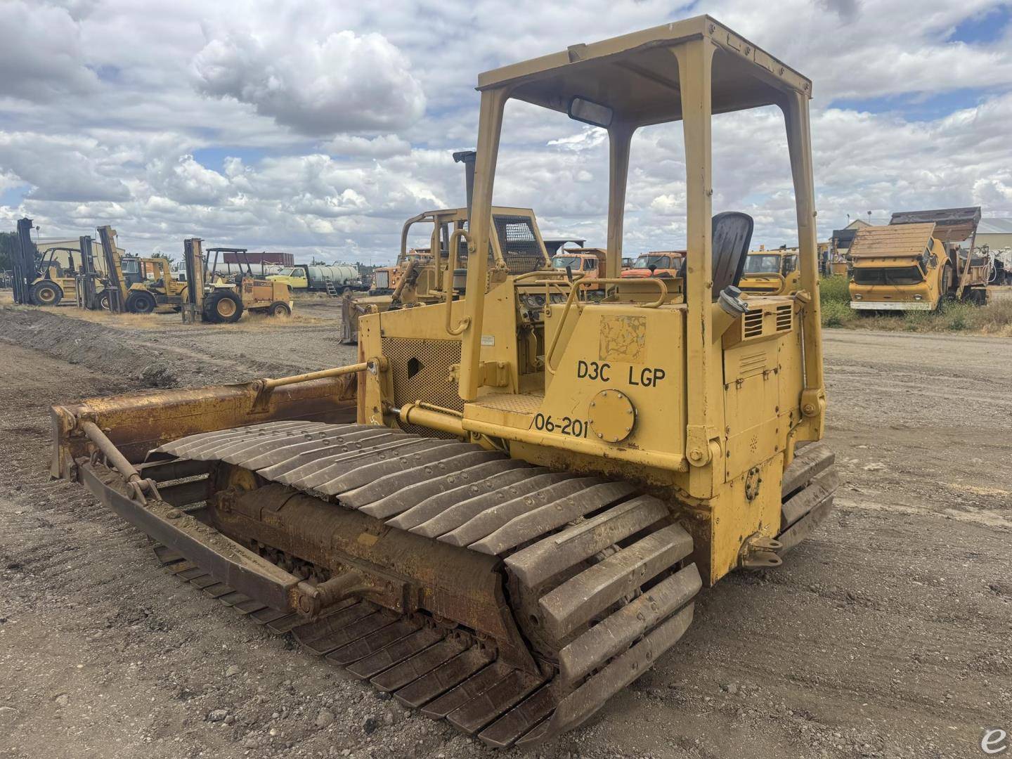 1988 Cat D3C LGP