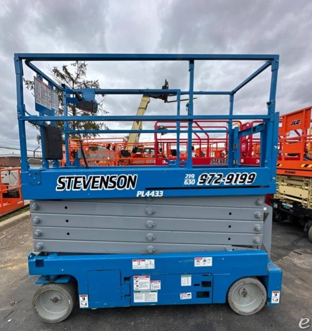 2013 Genie GS3232