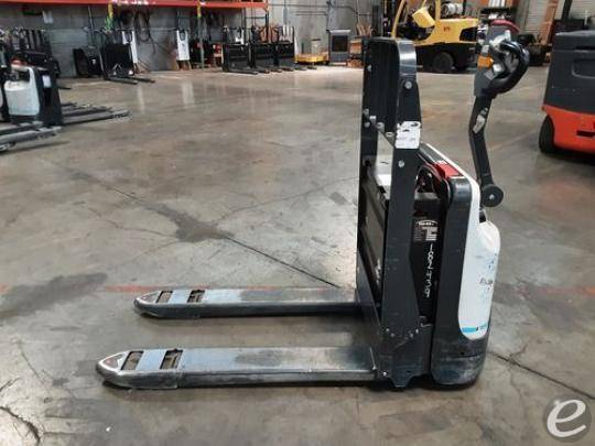 2018 Unicarriers WLXT2W7S22V Electric Forklift - 123Forklift