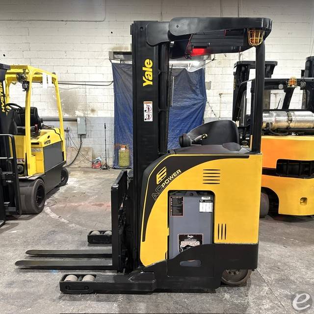 2021 Yale NR045EB
