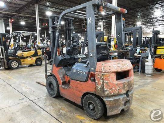 2005 Toyota 7FGU15 Pneumatic Tire Forklift - 123Forklift