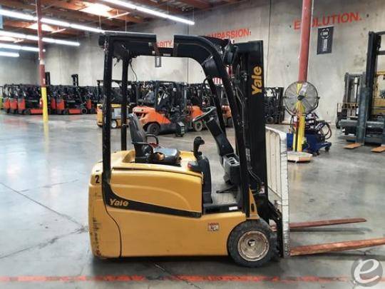 2017 Yale ERP040 Electric Forklift