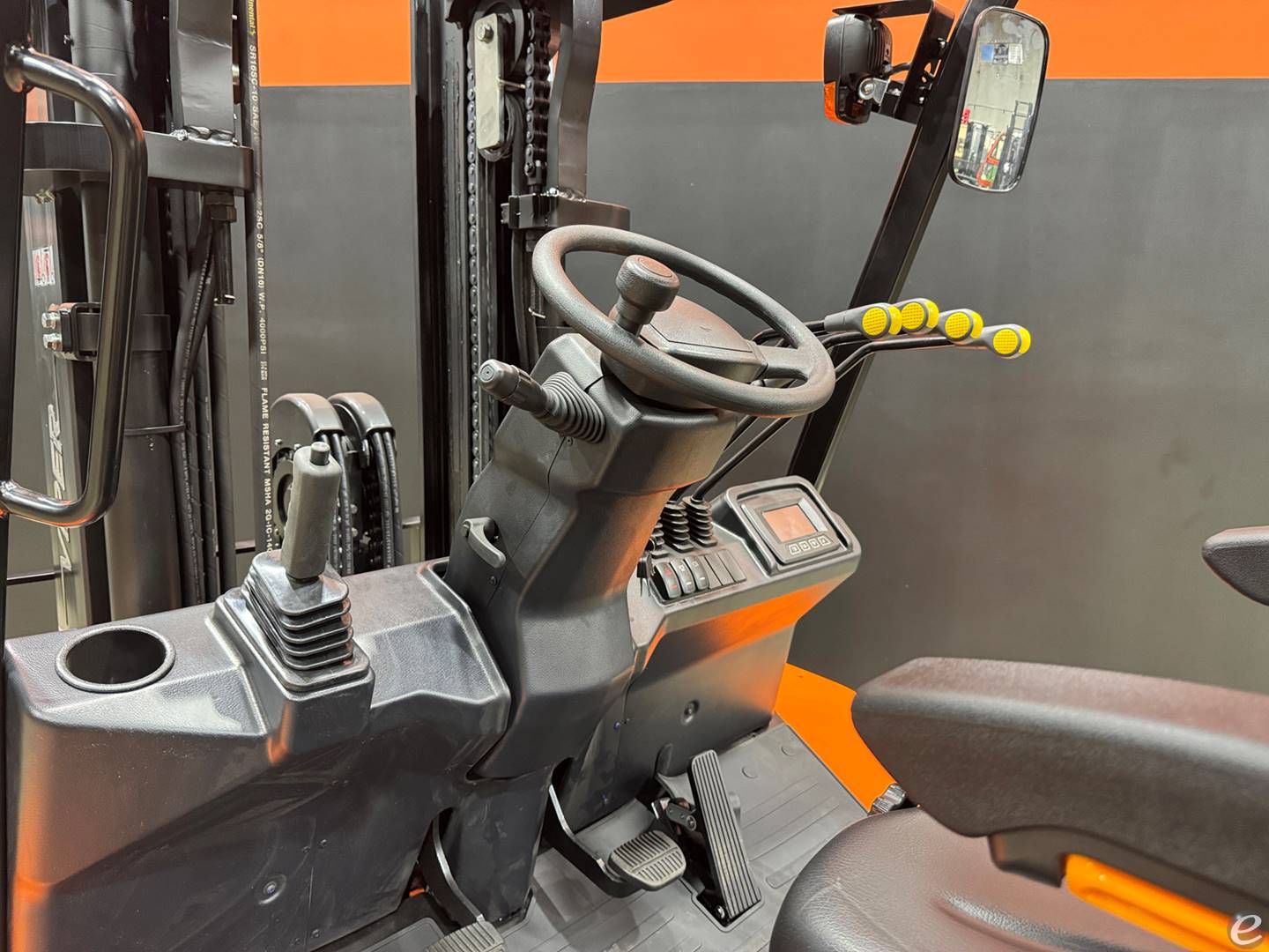 2026 Viper Lift Trucks Y50F