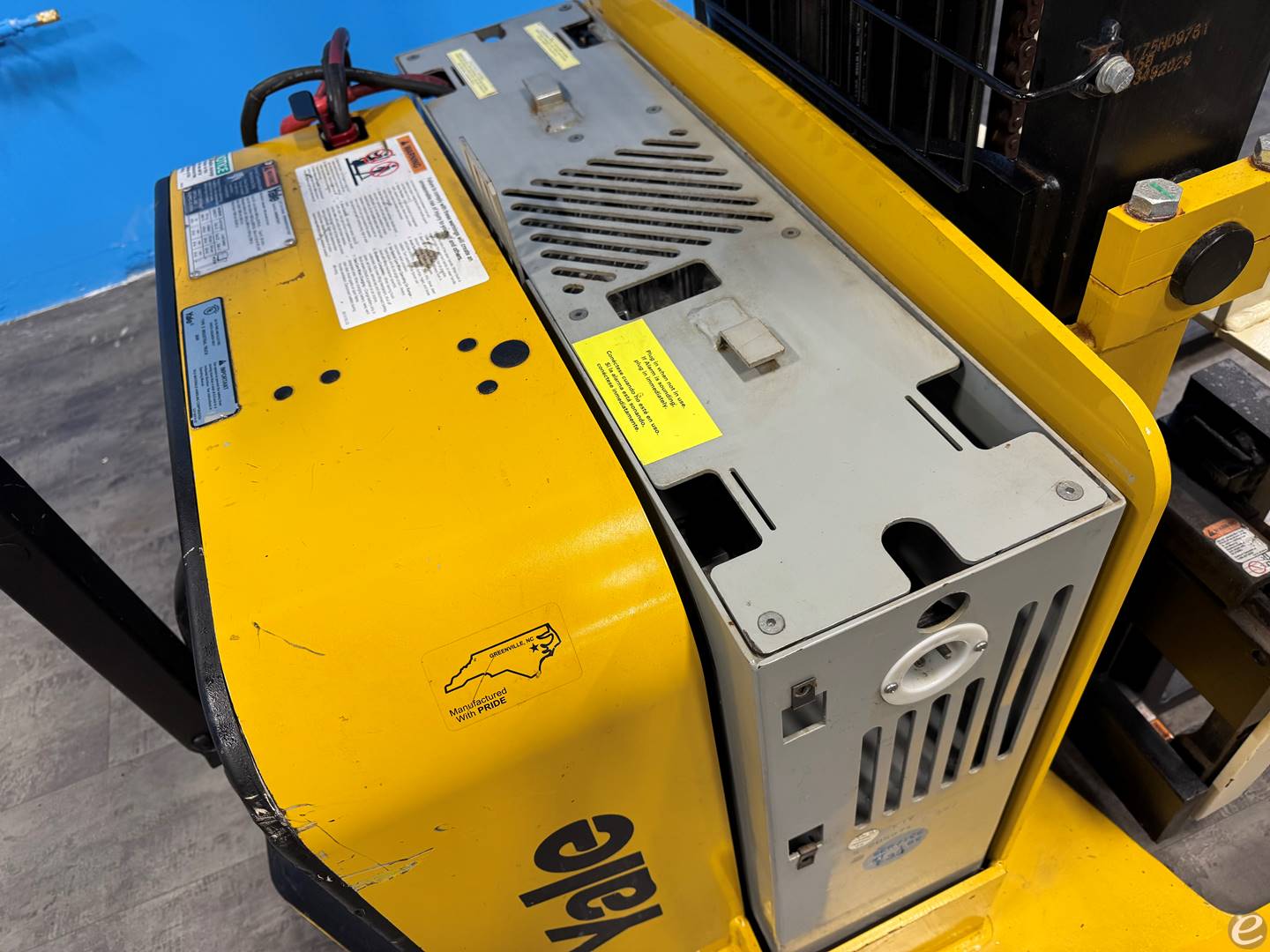 2017 Yale MSW040SF