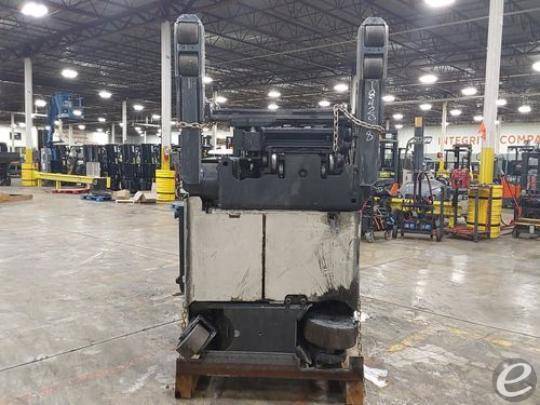 2017 Crown RMD6025-32 Electric Reach Truck - 123Forklift