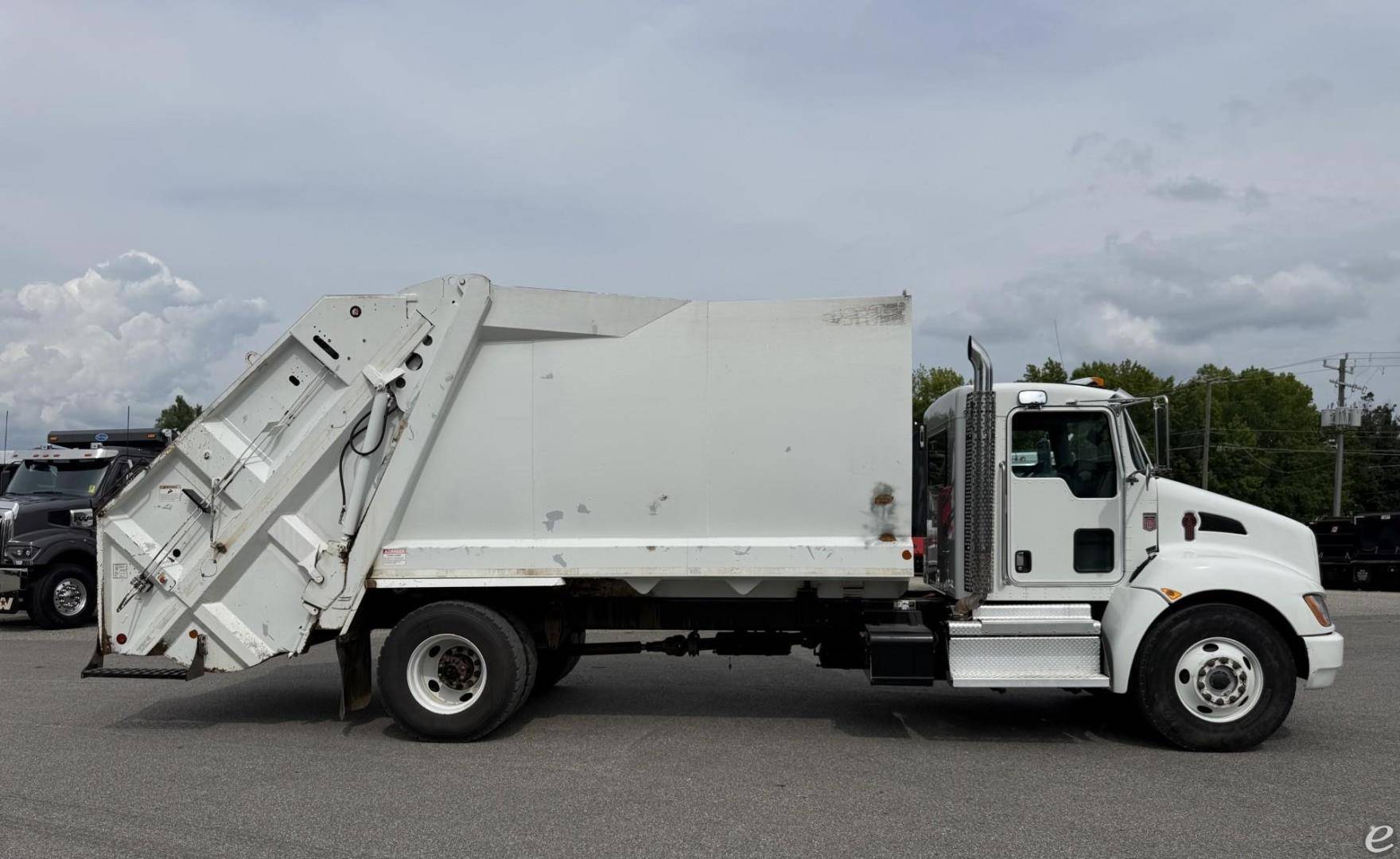 2020 Kenworth T370