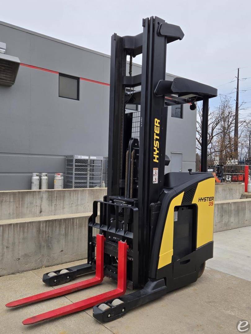 2023 Hyster N35ZR3 Electric Forklift - 123Forklift