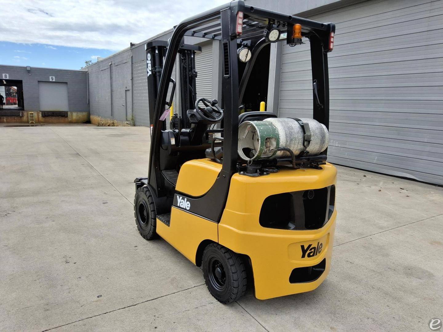 2010 Yale GLP040SVX