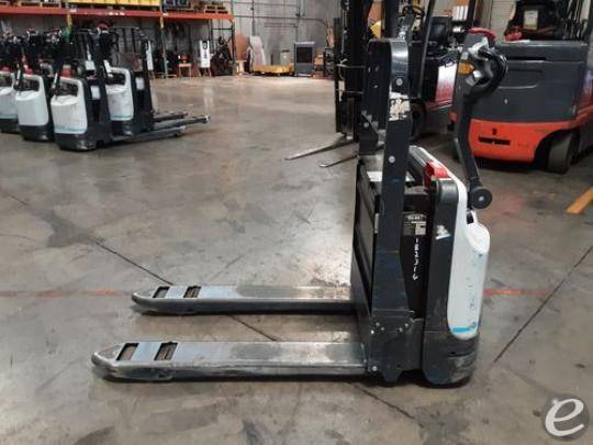 2018 Unicarriers WLXT2W7S22V Electric Forklift - 123Forklift