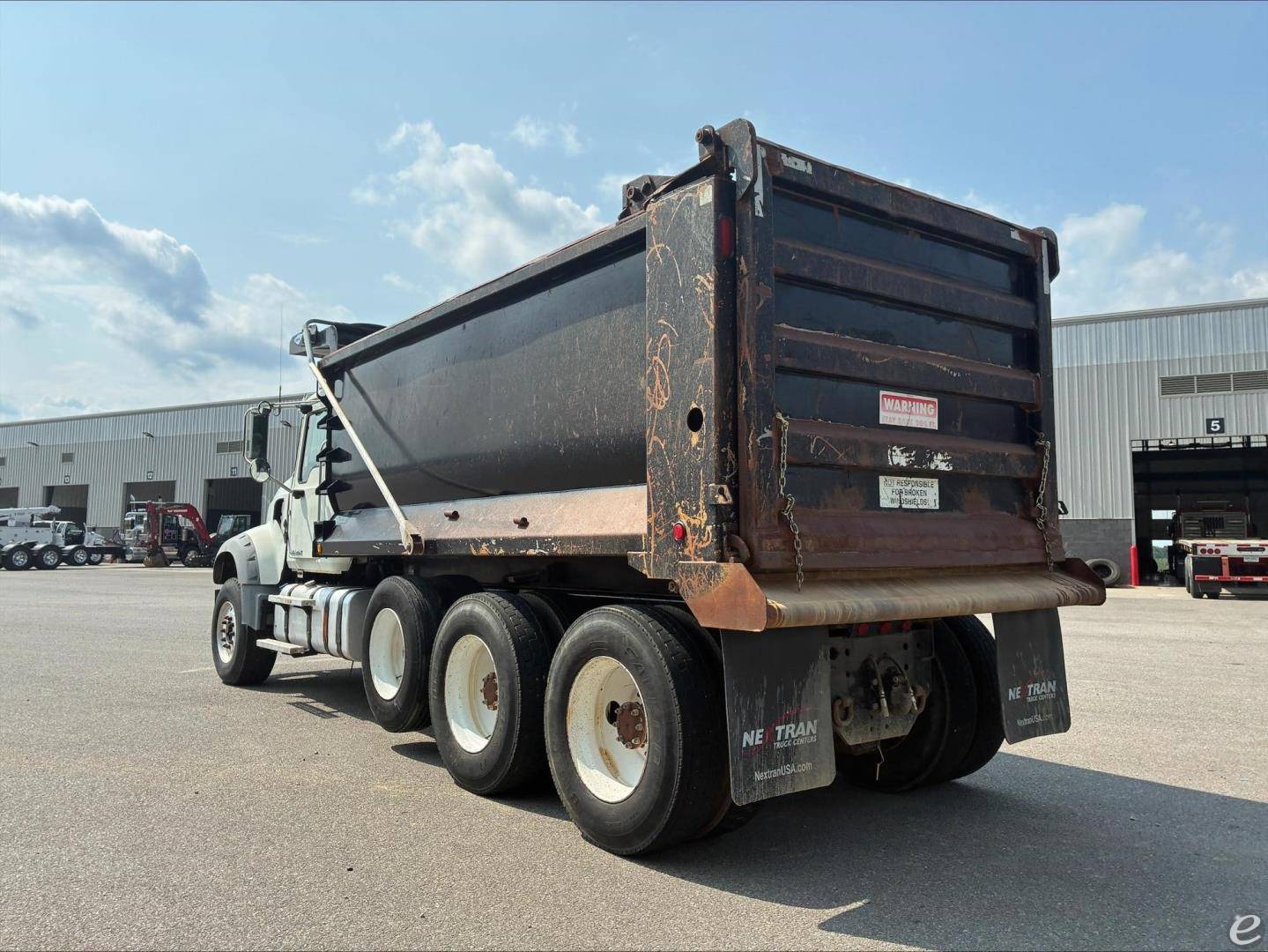 2015 Mack GRANITE GU713