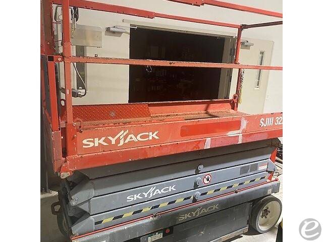 2014 Skyjack SJ-3226 Electric Scissor Lift - 123Forklift