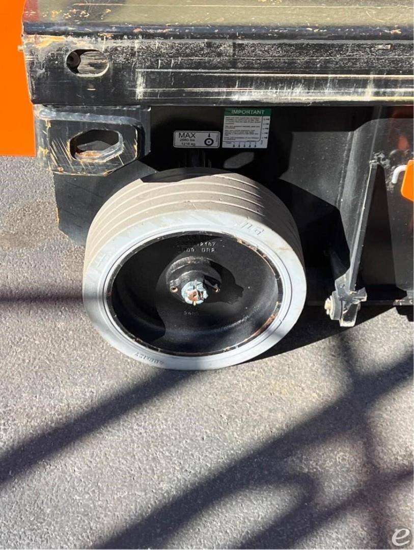 2021 JLG R4045