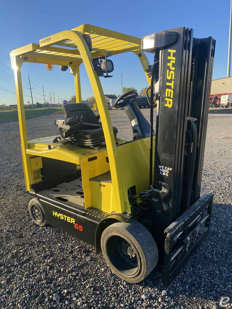 2016 Hyster E65XM
