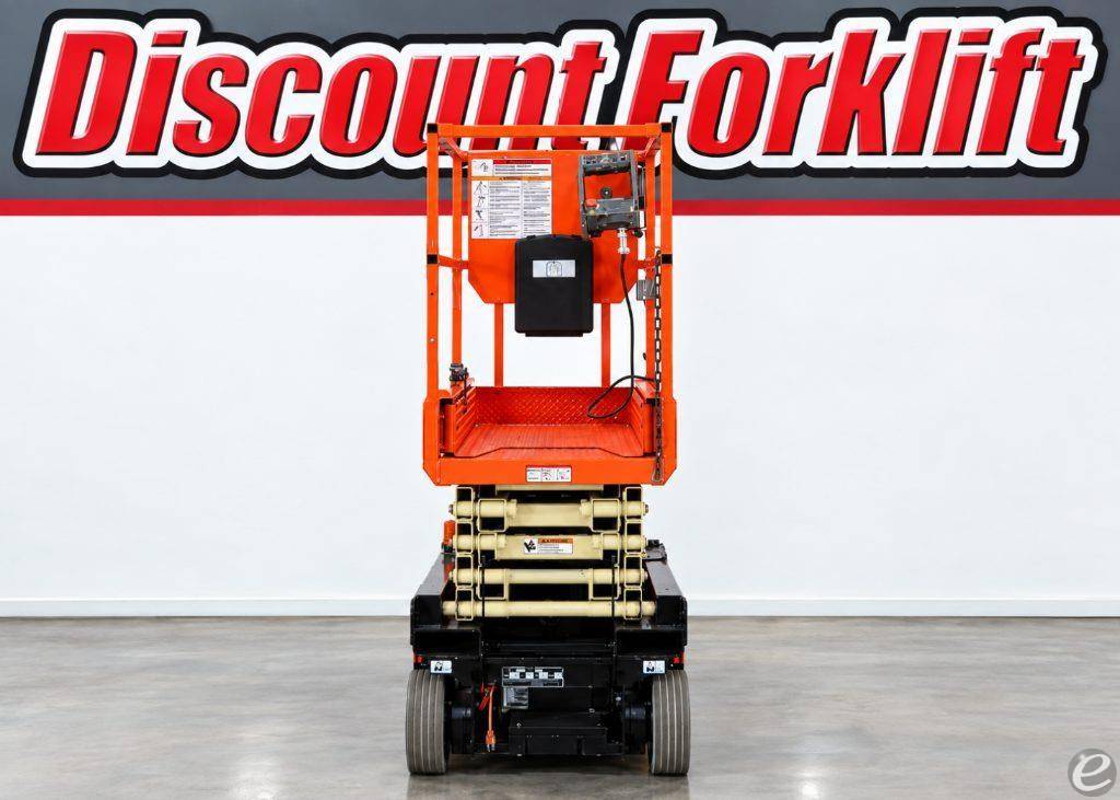 2018 JLG 1932R