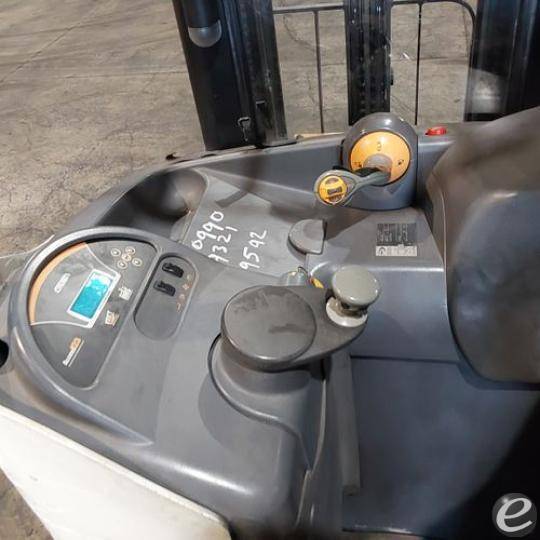 2016 Crown RR5725-45