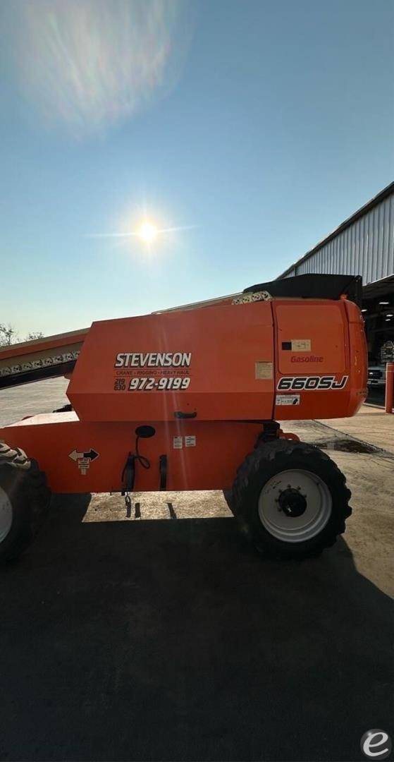 2015 JLG 660SJ