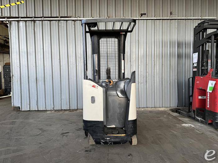 2014 Crown RR5725-45 Electric Forklift - 123Forklift