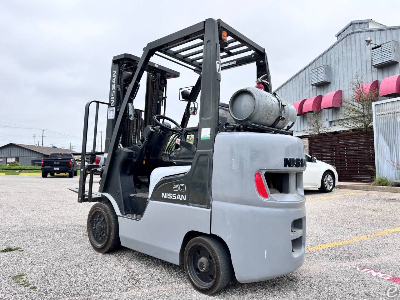 2011 Nissan                                             MCP1F2A25LV LP Gas Forklift - 123Forklift
