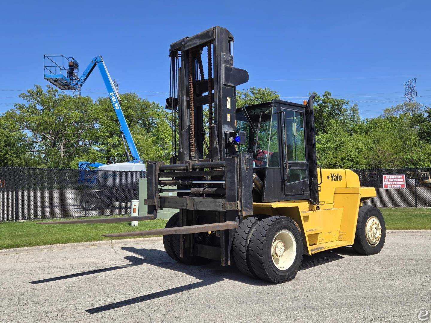 2000 Yale GDP230DA