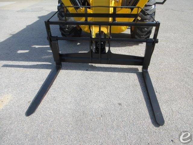 2017 JCB 510-56