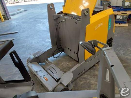 2021 Jungheinrich EKX412