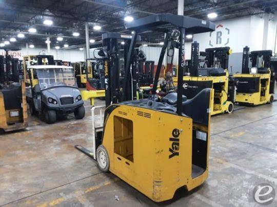 2018 Yale ESC030 Electric Forklift - 123Forklift