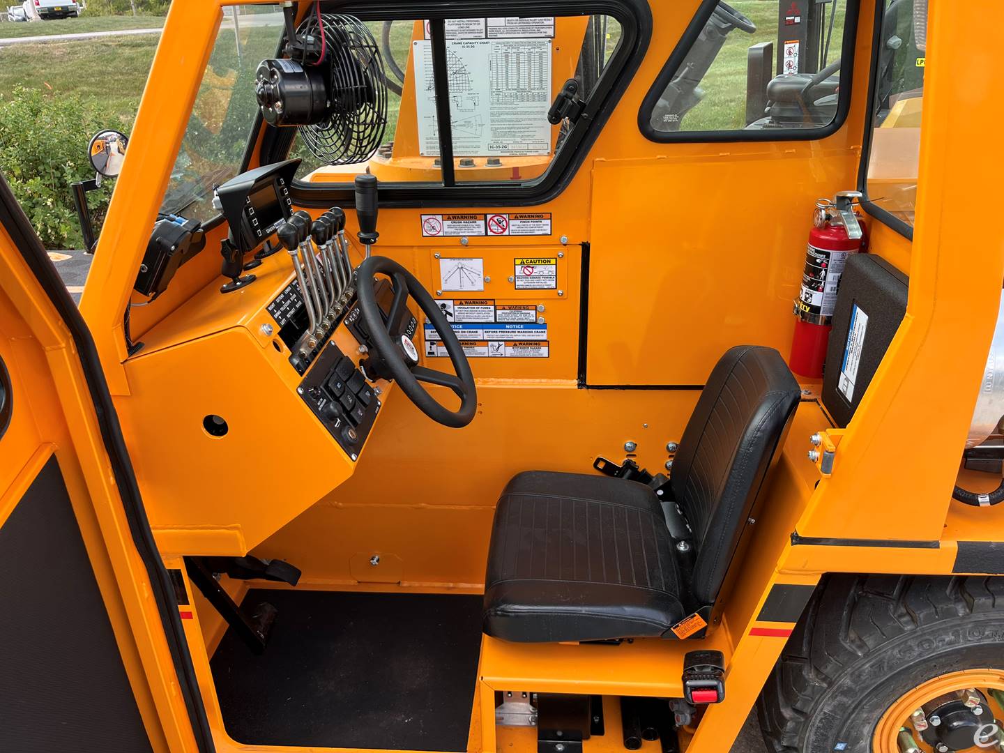 2024 Broderson IC352G