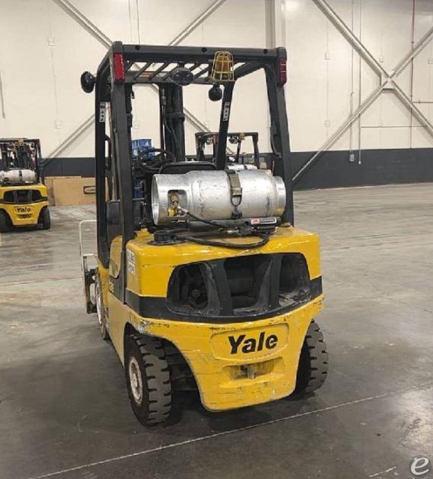 2011 Yale GLP050VX