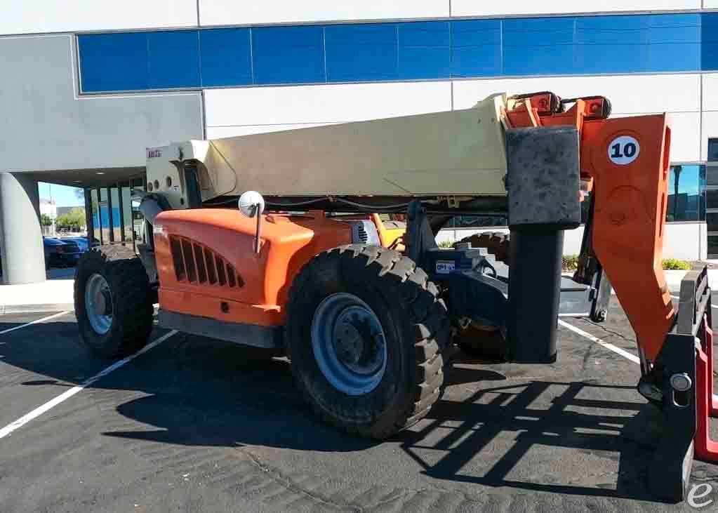 2012 JLG G10-55A