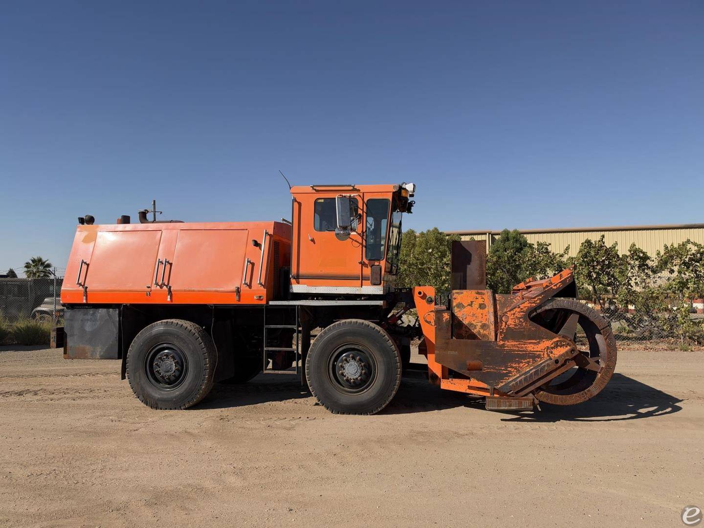 2001 CR2.6S