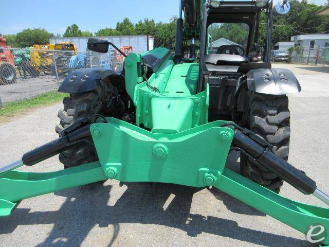 2017 JCB 510-56