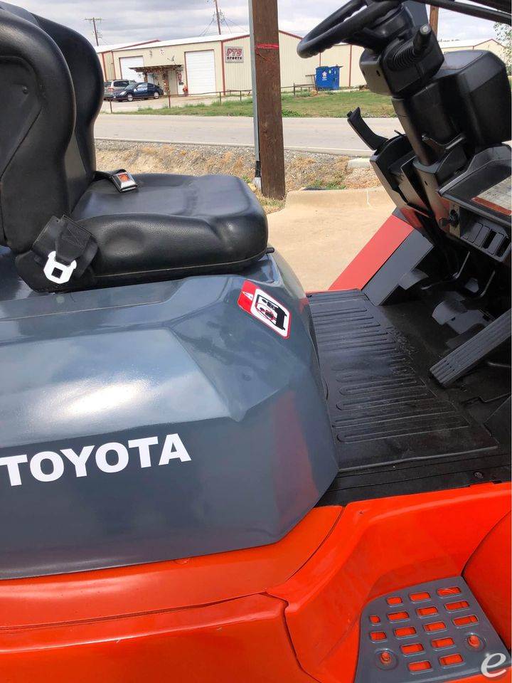 2012 Toyota 7FDU45