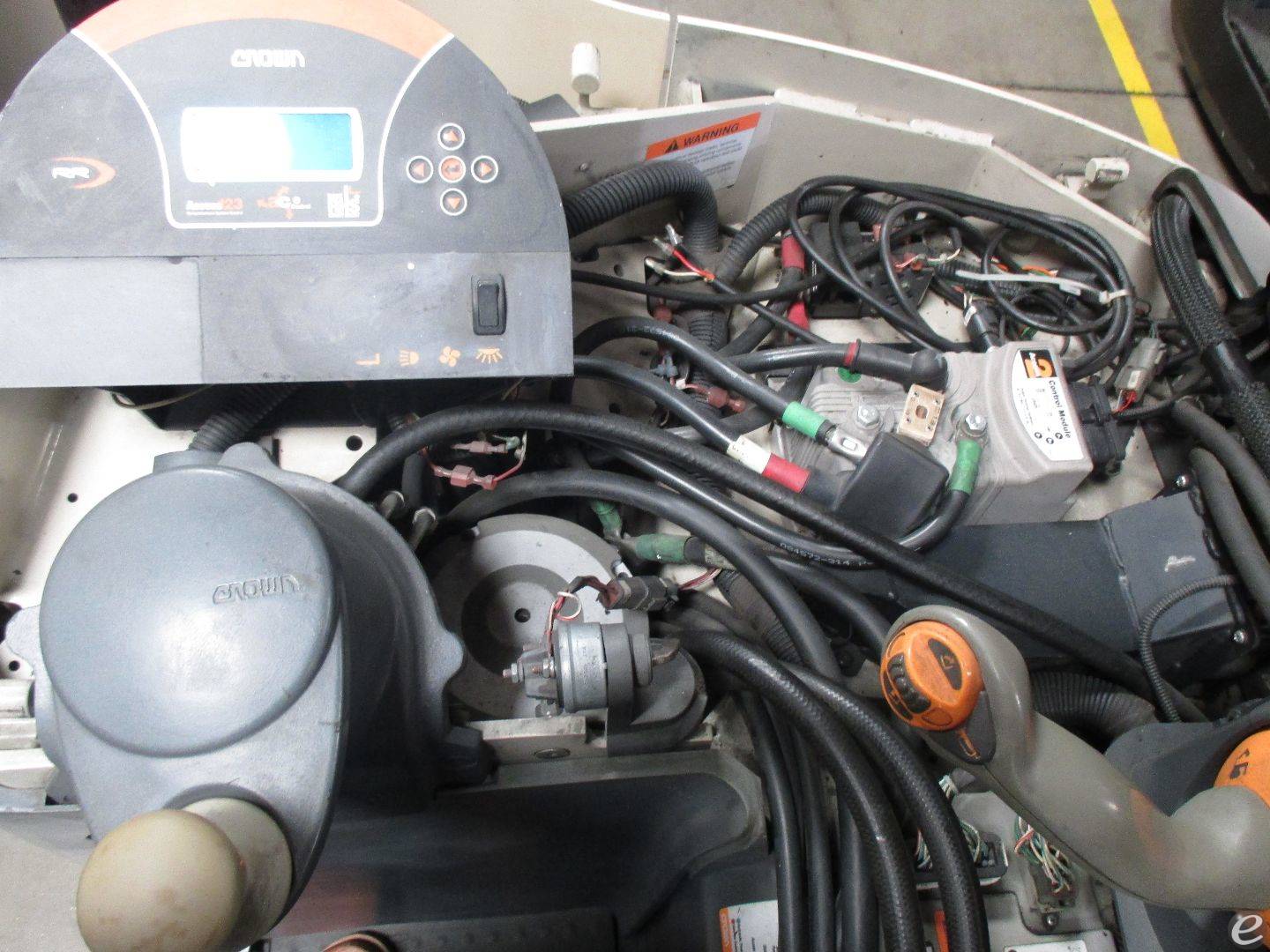 2015 Crown RR5725-45