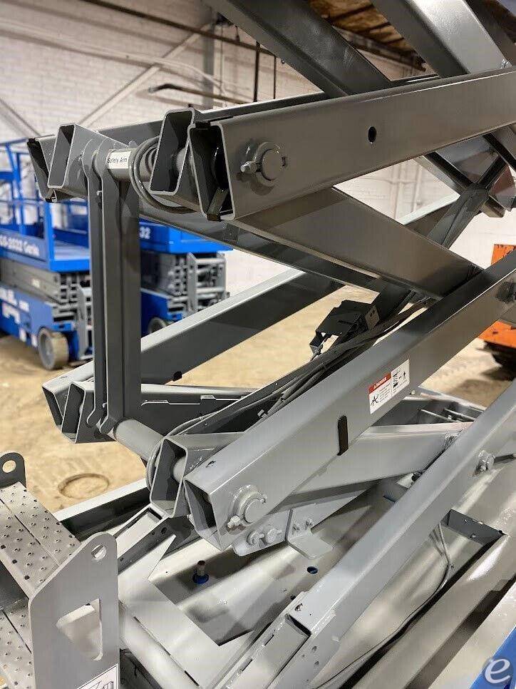 2014 Genie GS2646 Electric Scissor Lift - 123Forklift