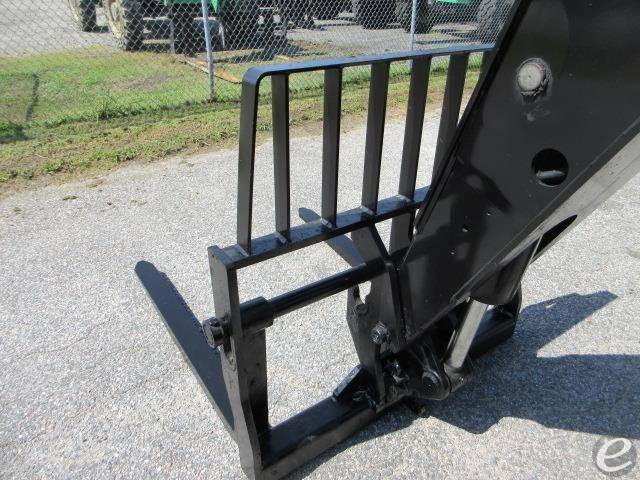 2015 JLG G9-43A