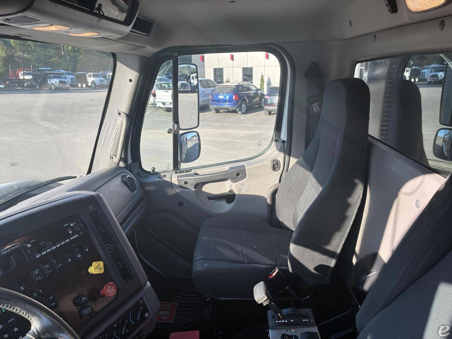 2023 Freightliner 108SD