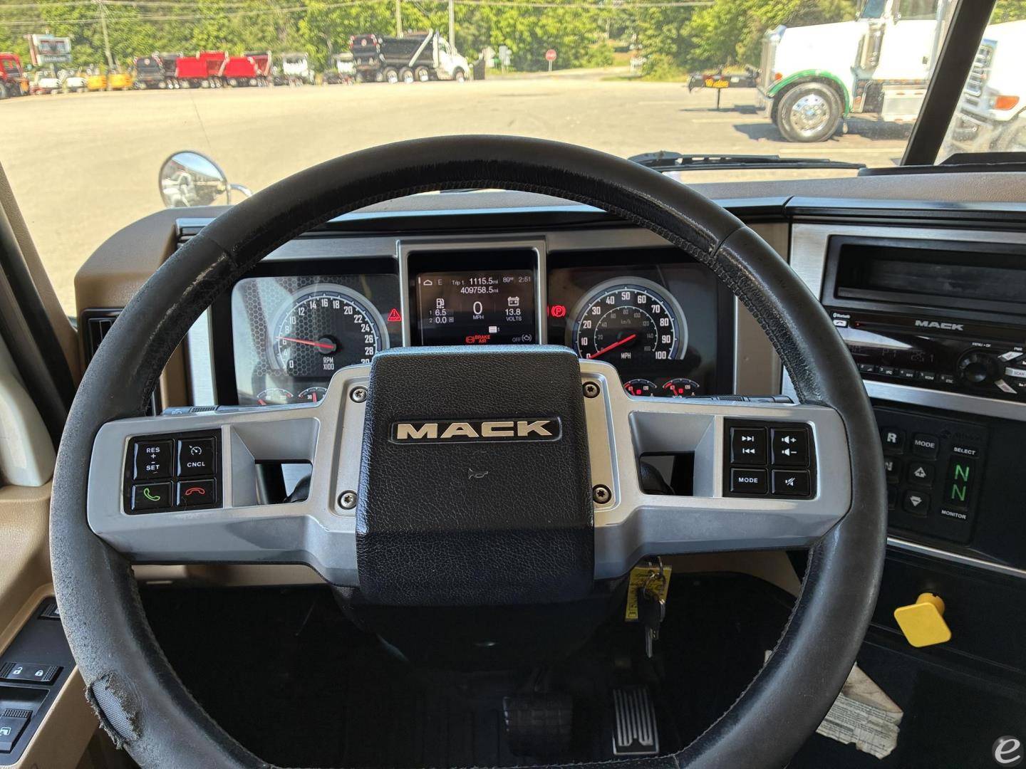 2020 Mack GRANITE 64FR