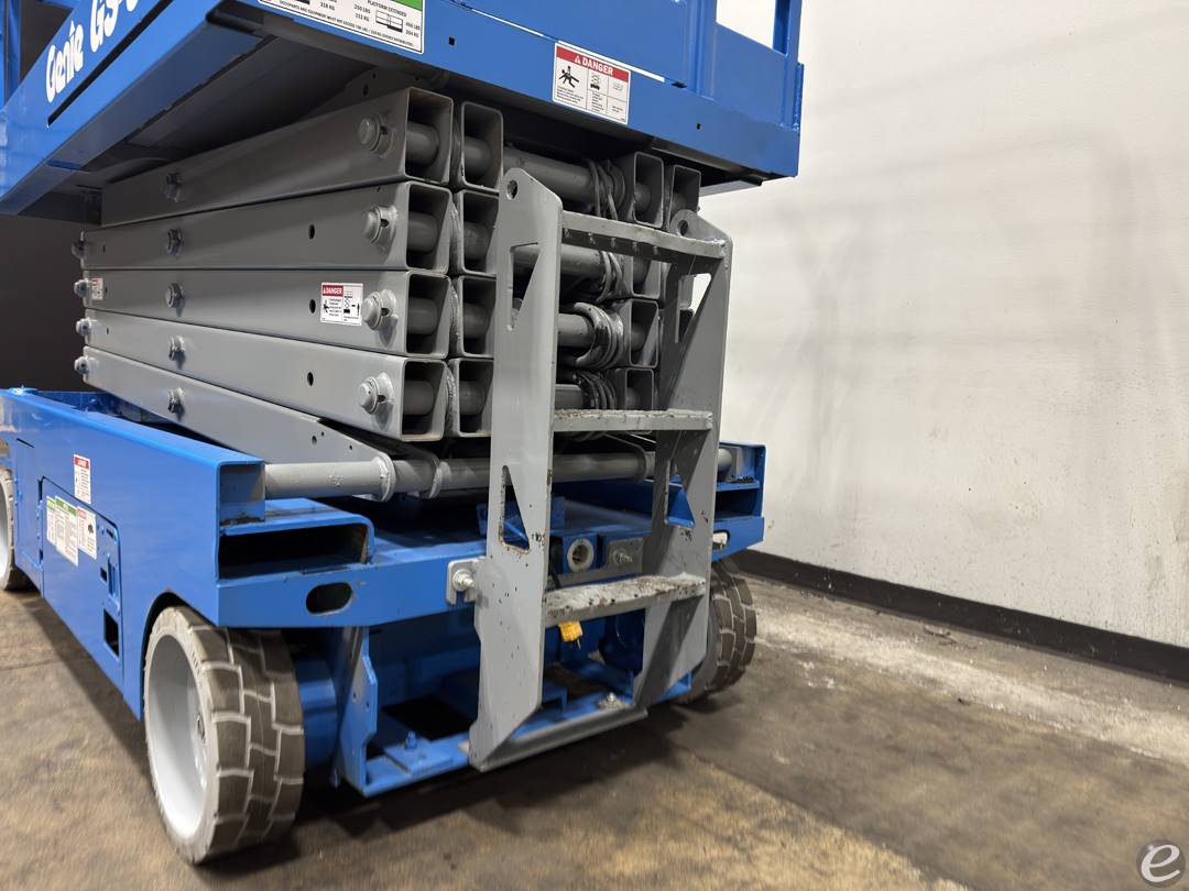 2015 Genie GS3246